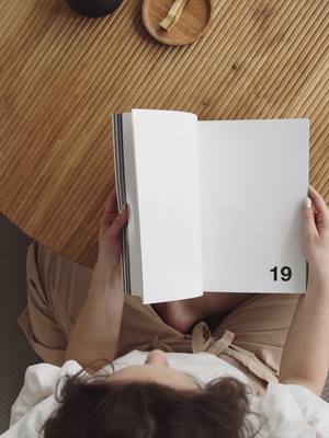 Video by Karolina Grabowska: https://www.pexels.com/video/woman-browsing-a-magaz...